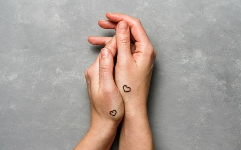 Handpoke-Tatoo